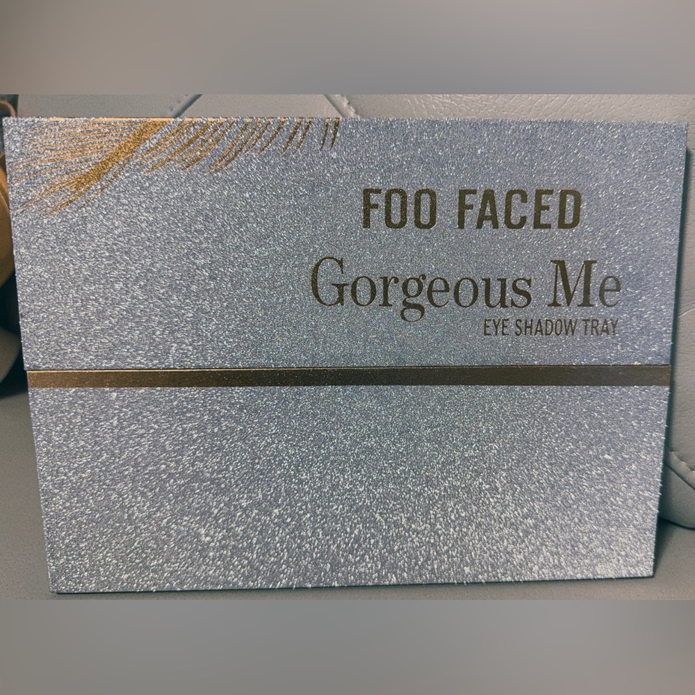 15$ just few days
Foo Faced Gorgeous Me
Beautiful and bright Eyeshadow Palette.
